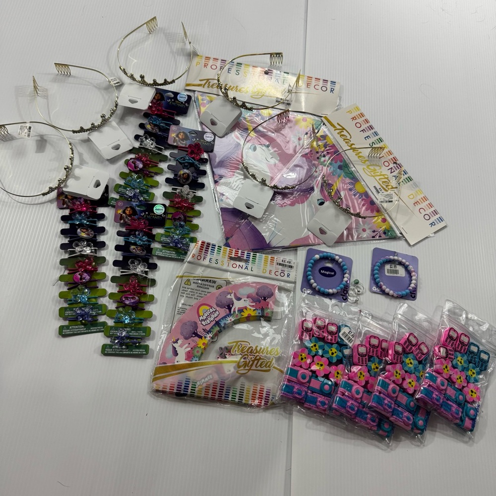 Lot of unicorn‎ princess themed girls party decor/favors